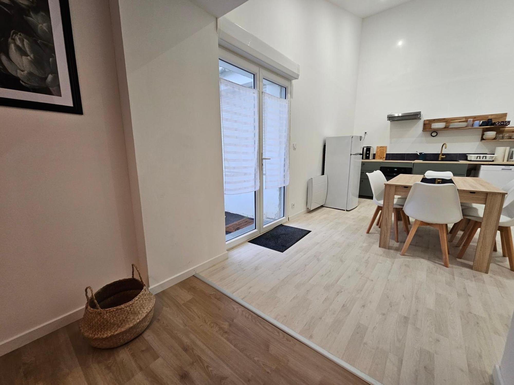 Maison A Centre Ville Et 5 Min A Pied Plage Royan Extérieur photo